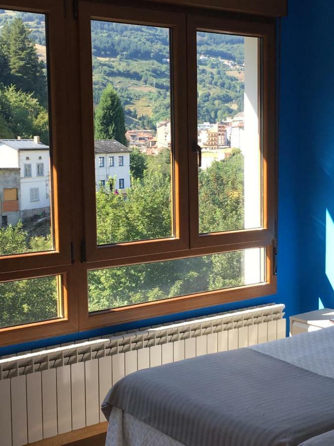 Narcea Turismo Real Leilighet Cangas De Narcea Eksteriør bilde